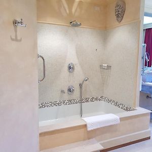 Camera superior con letto king size